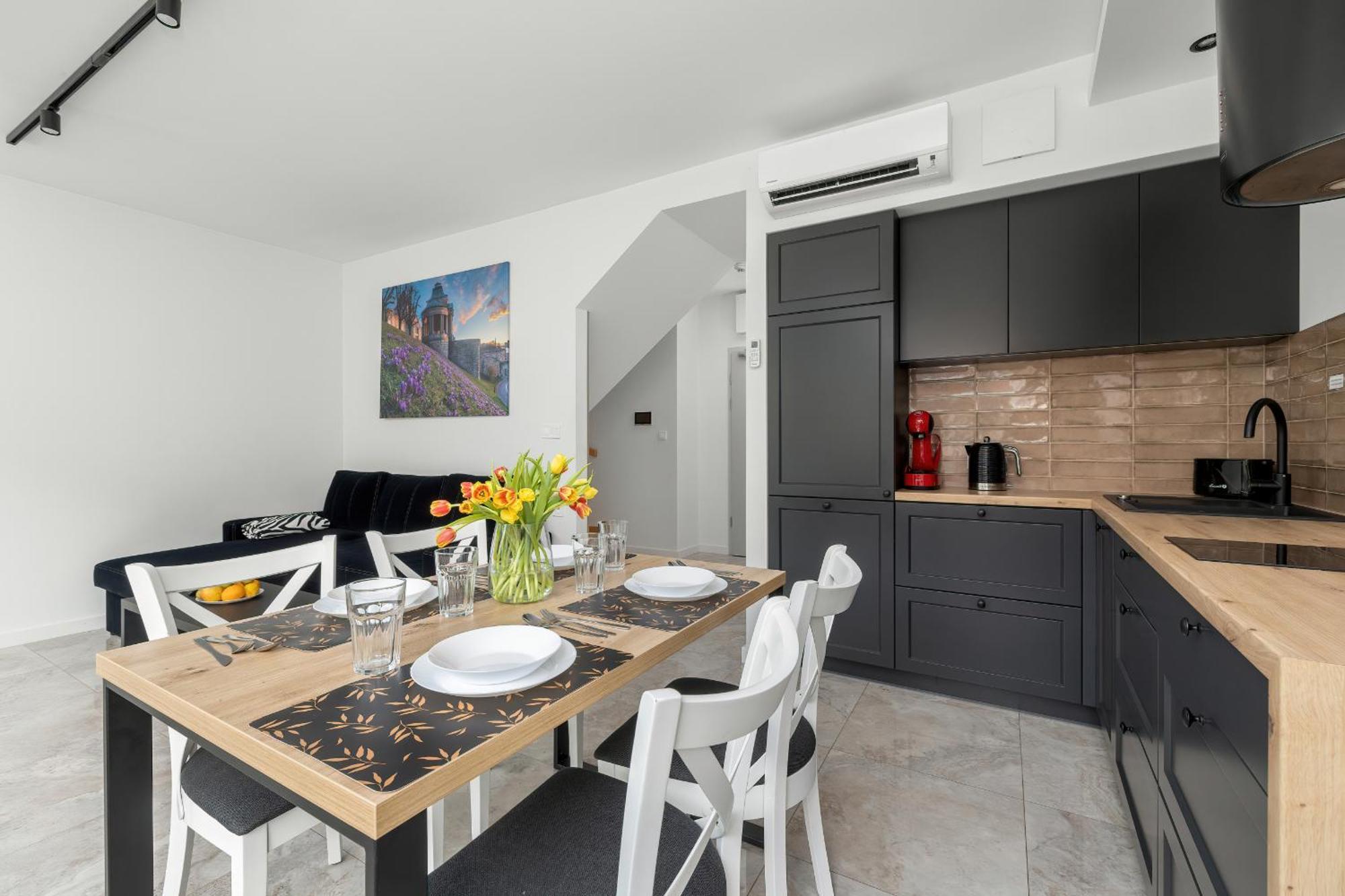 Gran & Marina Podzamcze By Renters *